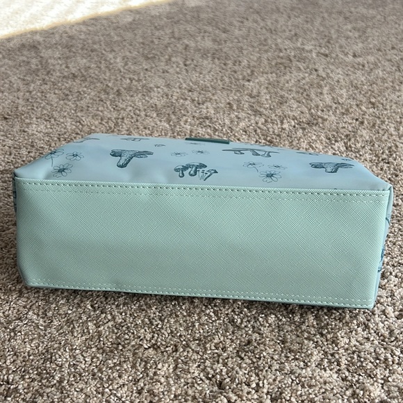 Tender Love + Carry Teal Fungi/Mushroom/Daisy/Flower Bathroom Bag Weekender - Picture 3 of 8